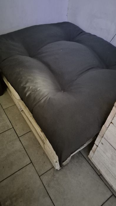 Paleta z siedziskiem