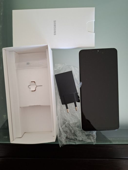 Telemóvel Samsung galaxy A12(sem entrega)