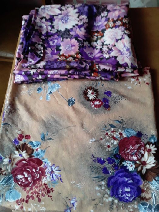 Продам  отрез на платье  трикотаж 1,5х1,35 и тик разм. 91смХ77см