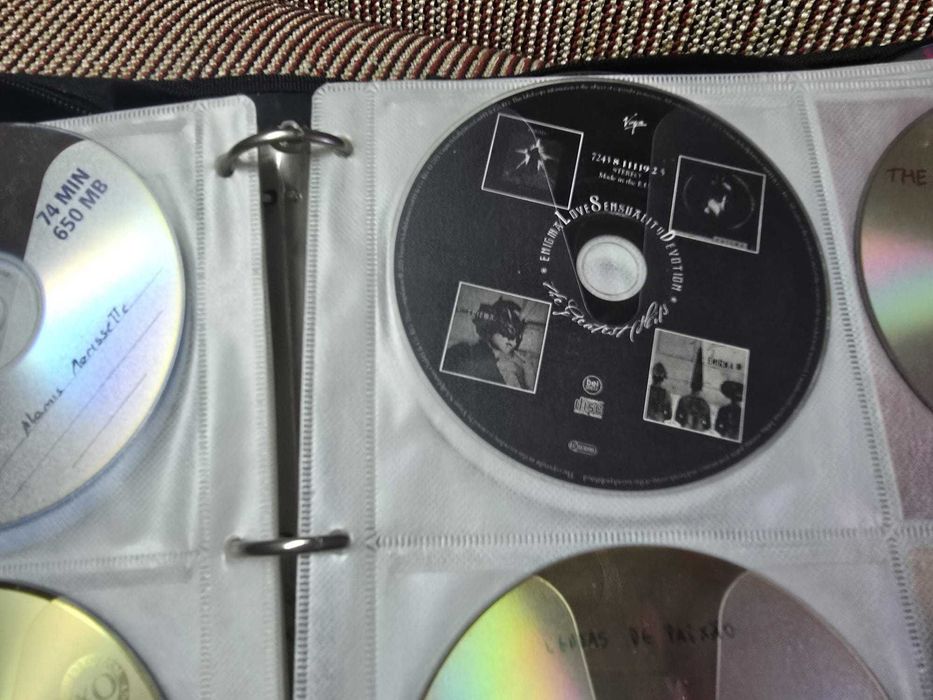 Conjunto de mais de 100 CD's muitos originais
