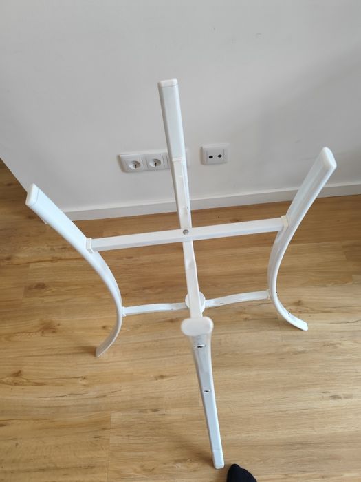 Banheira de bébé Shnuggle com suporte elegante