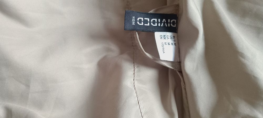 Зимовий пуховик  H&m  розмір М в чудовому стані