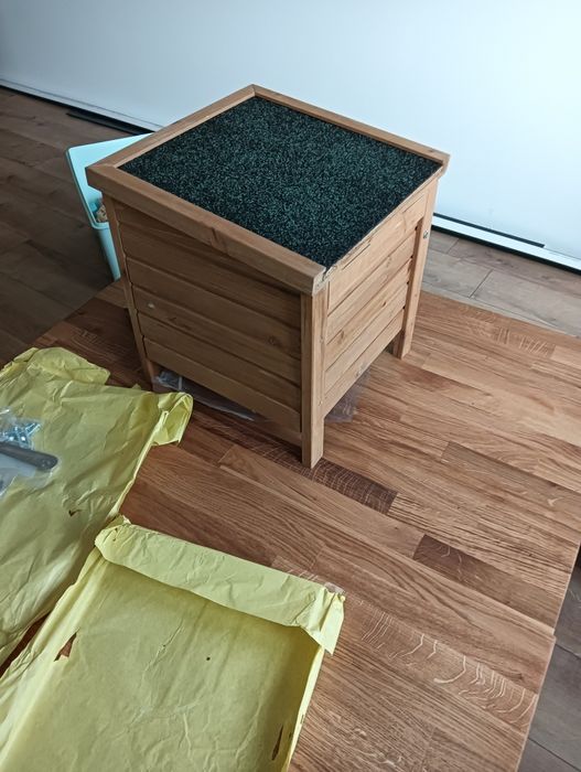 Drewniany domek dla królika lub gryzonia świnka morska szynszyl