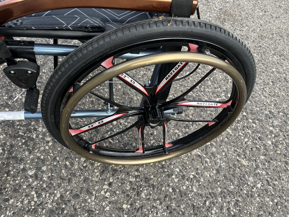 Wózek inwalidzki ręczny, lekki składany, jak nowy