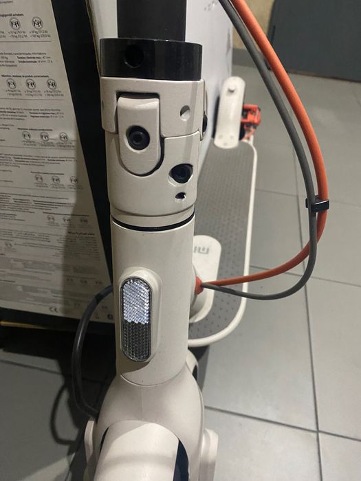 Trotinete elétrica como nova