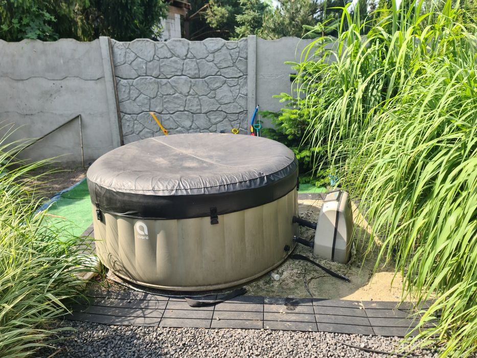 Jacuzzi ogrodowe dmuchane