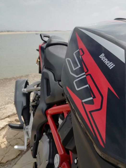 Benelli BN 251 como nova