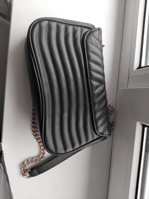 Продаю женская сумка Vuitton new wave