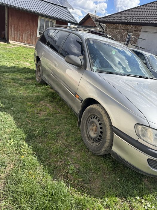 Opel omega універсал