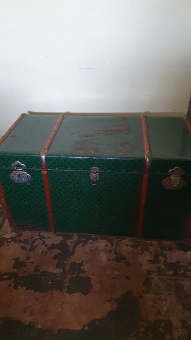 2 Arcas baú de folha iguais