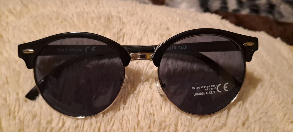 Stylowe okulary przeciwsłoneczne