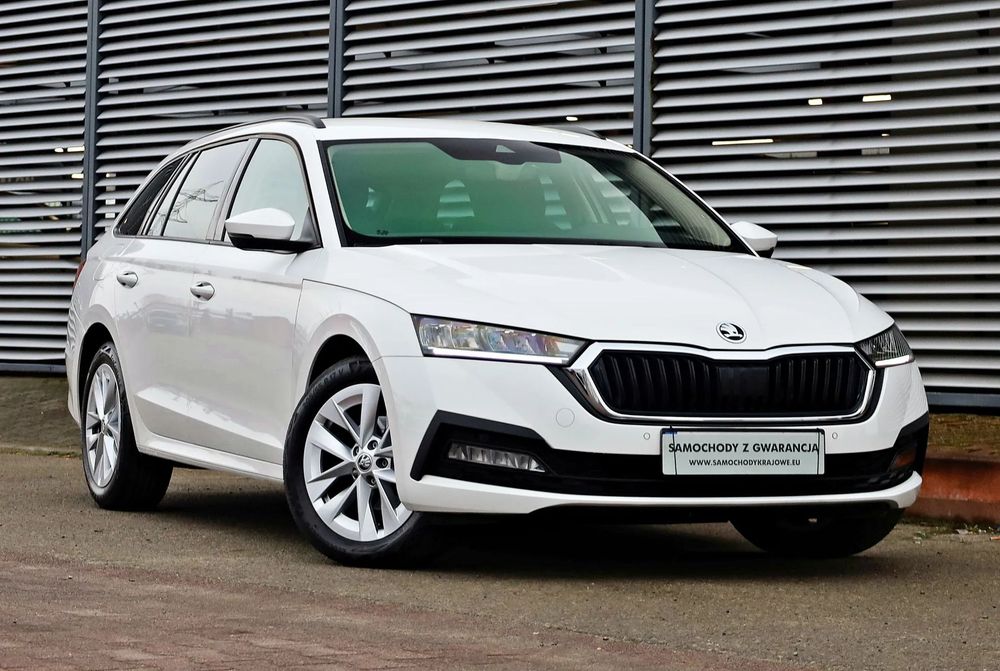 Skoda Octavia SalonPL 1wł. Led Kamera KeyLess SmartLink ASO Vat23%