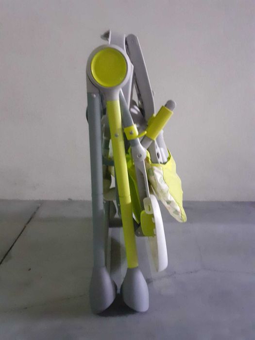 Cadeira de refeição de bébé da Chicco