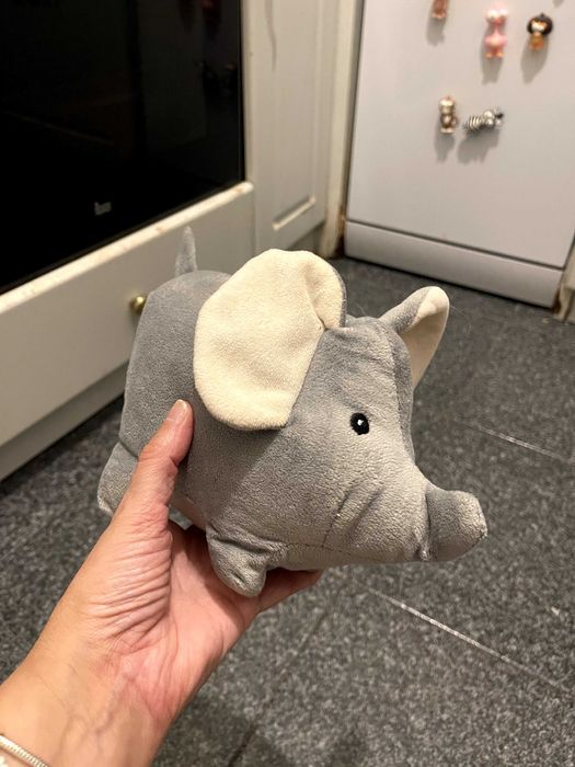 Peluche Elefante Cinzento – Muito Macio e em Ótimo Estado