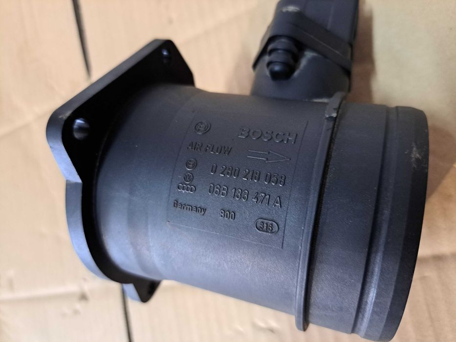 Przepływomierz Audi A4 B6 2.0 ALT -058 / -471A