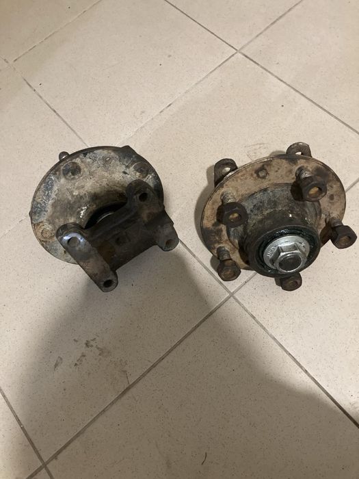 Продам ступиці газ 24