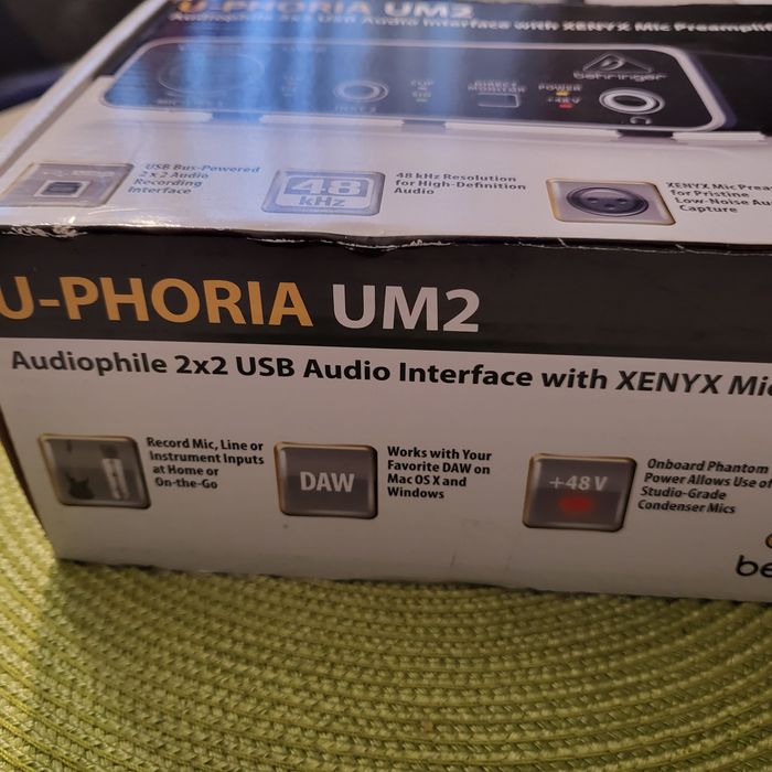 Interfejs audio Behringer