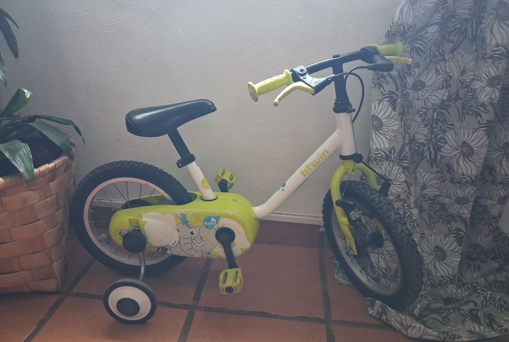 Bicicleta btwin criança roda 14"