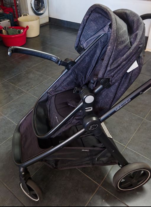 Carrinho de bebê 
Marca bebé Confort (isof