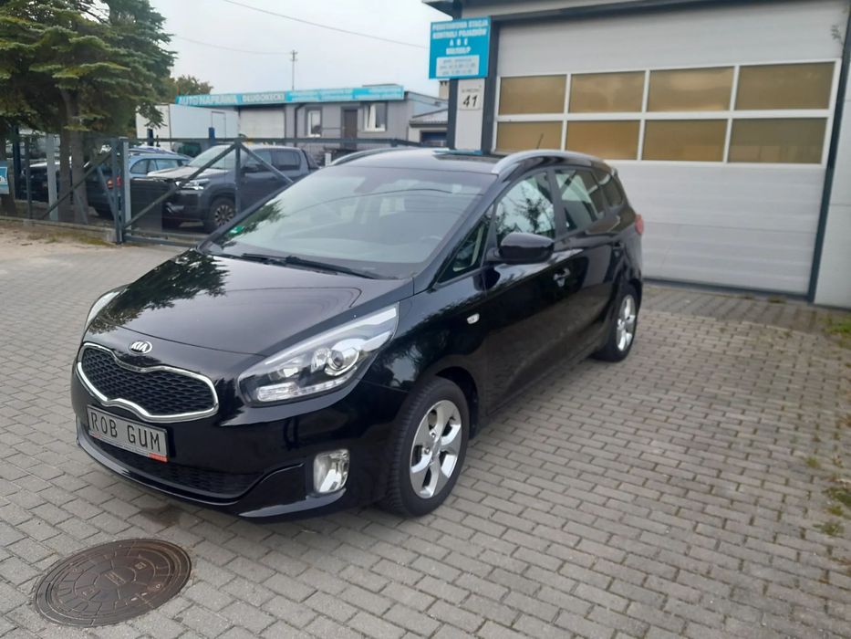 Kia Carens Kia Carens 2014 Rok_Benzyna_7 osób_Klima_Sprowadzony