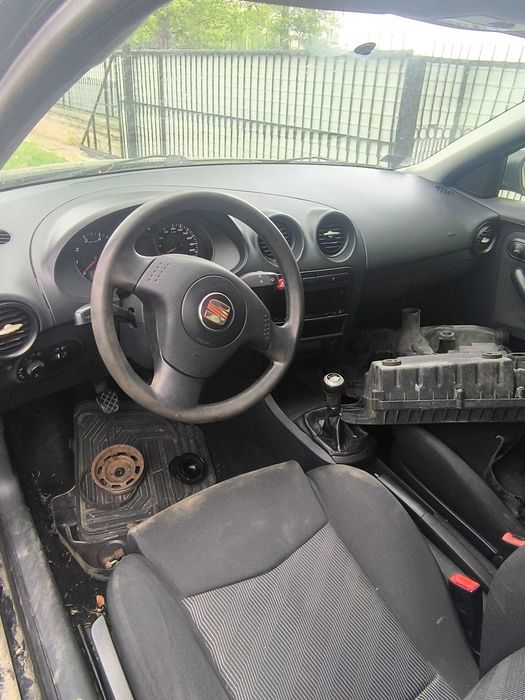 Seat Ibiza 3 Części nie Sprzedajemy Aut w Całości Zapraszamy