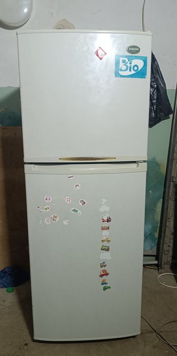 Продам холодильник Samsung