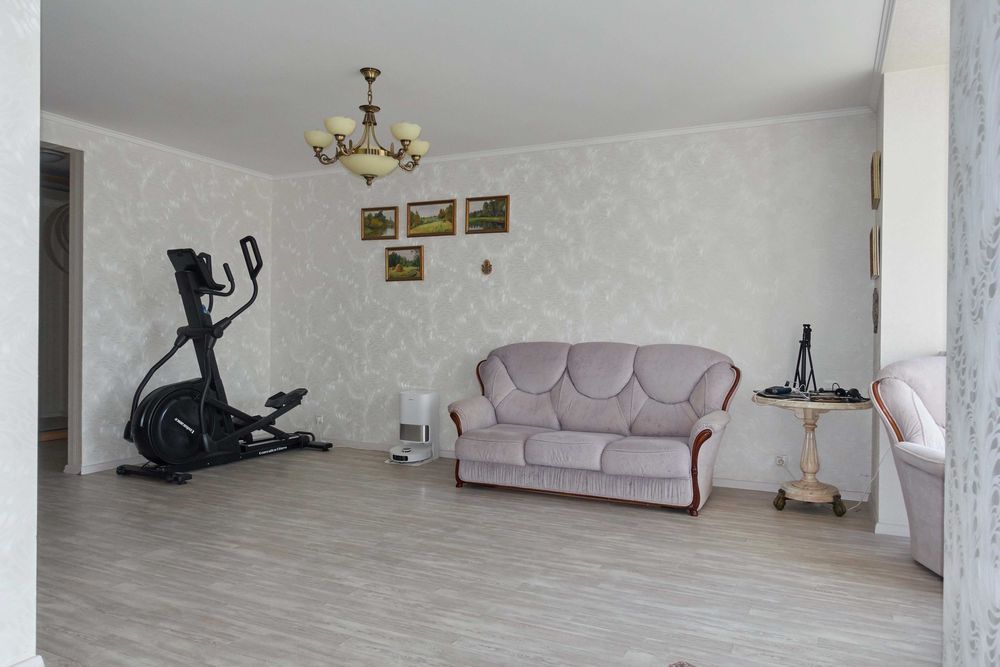 3к квартира продаж ЖК "Ліко-Град" вул. Ю. Здановської 54А. Меблі техніка. Терміново! М Васильківська Іподром