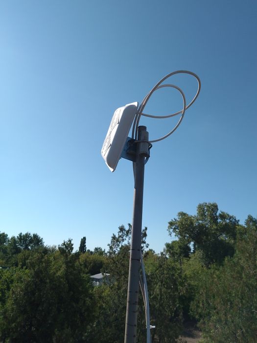 Продам интернет антенну.