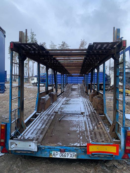 Автовоз напівпричіп