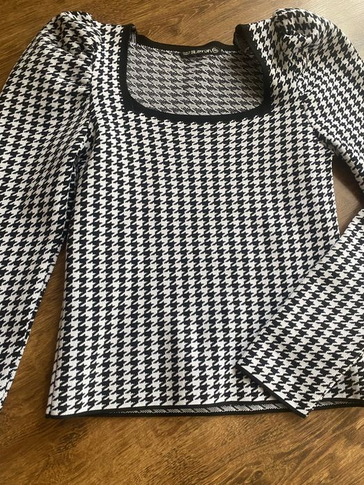 Кофтинка в гусячу лапку