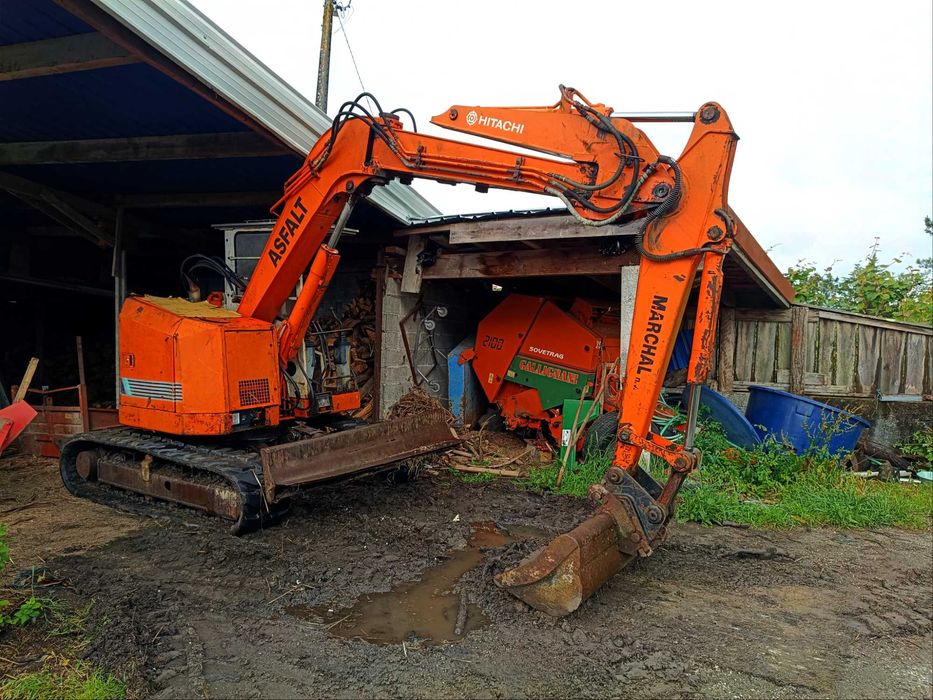 Giratória Hitachi EX50UR