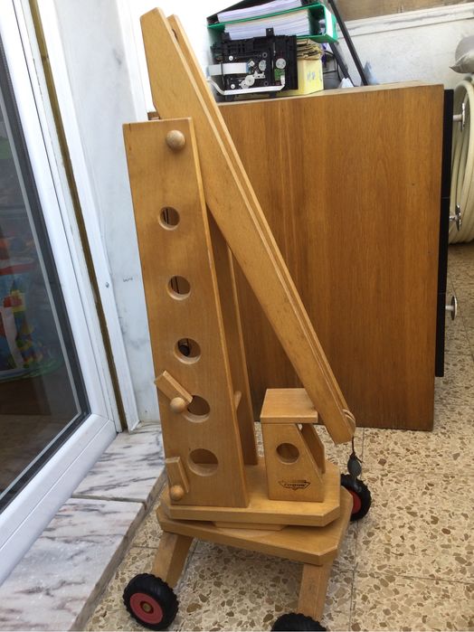 Grua em madeira (criança)