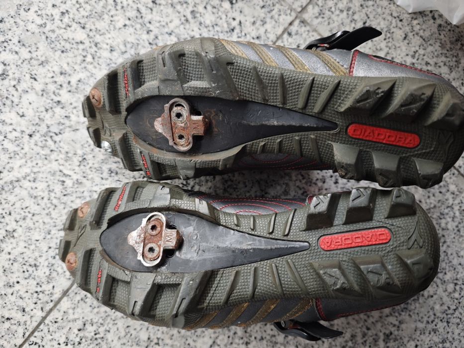 Sapatos para Btt Diadora como novos