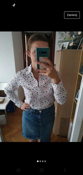 Biała koszula w gwiazdy