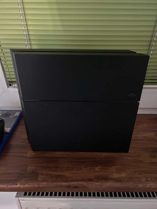 Konsola Ps4 1tb pad gry