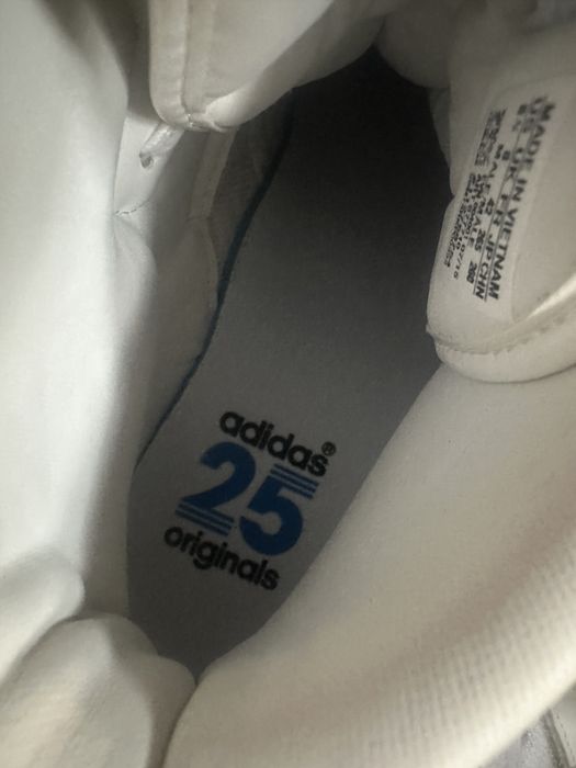 Sapatilhas adidas brancas