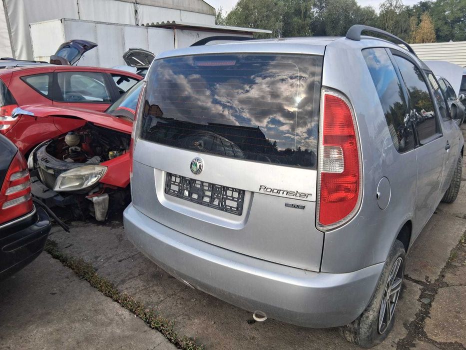 zderzak tył Skoda Roomster