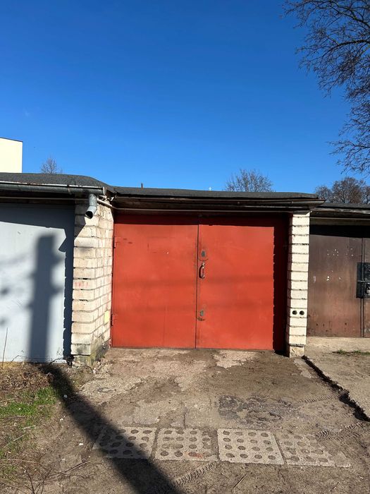 Garaż z kanałem os. Białostoczek