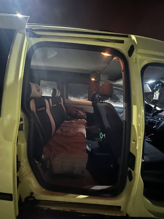 Volkswagen Caddy 1.9 tdi 2006 рік