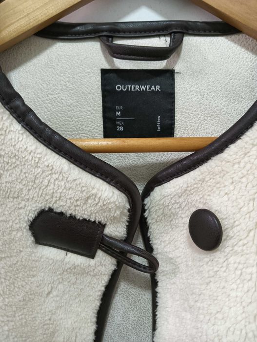 Casaco Teddy Bege Lefties | Botões Toggle | Como Novo