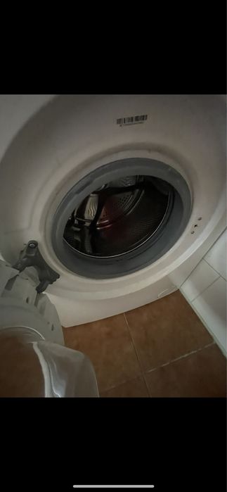 Máquina de lavar roupa Meireles