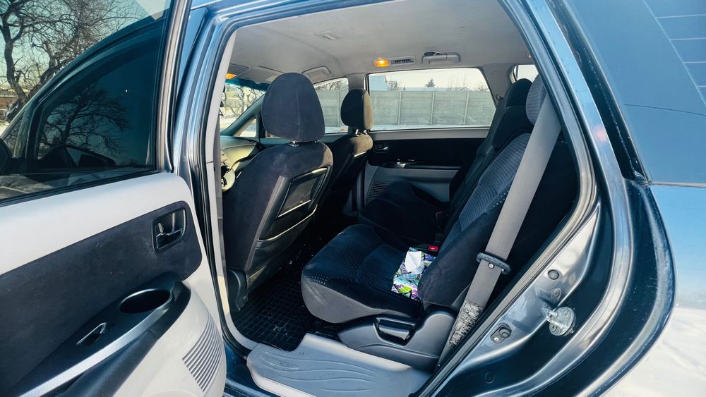 Мицюбиси грандис