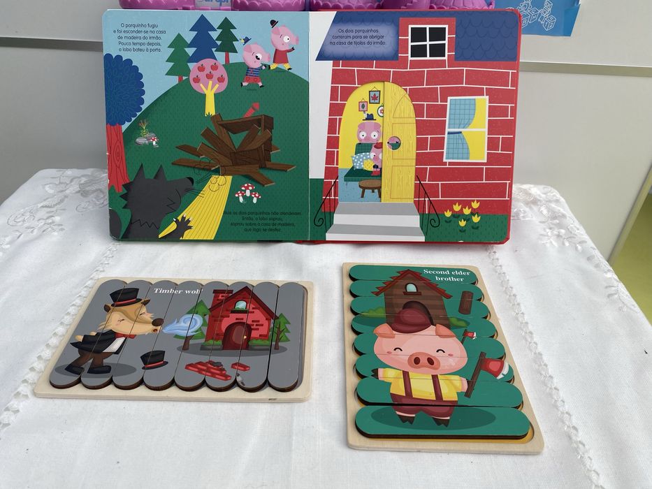 Os tres porquinhos Livro interativo dois puzzles duplos em madeira