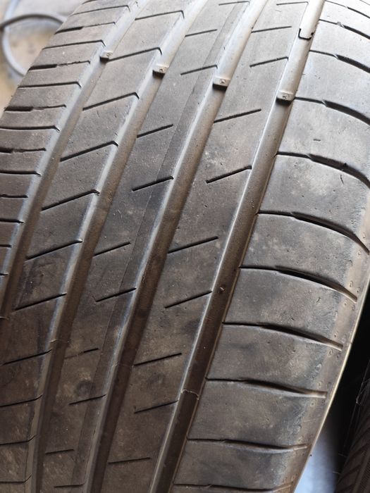 Pneus 215/50r17 Goodyear EfficientGrip Performance 80% piso