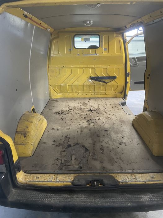 Vw transporter rok 2003