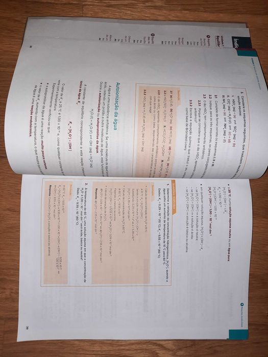 Caderno de exercícios física e quimica 11°ano