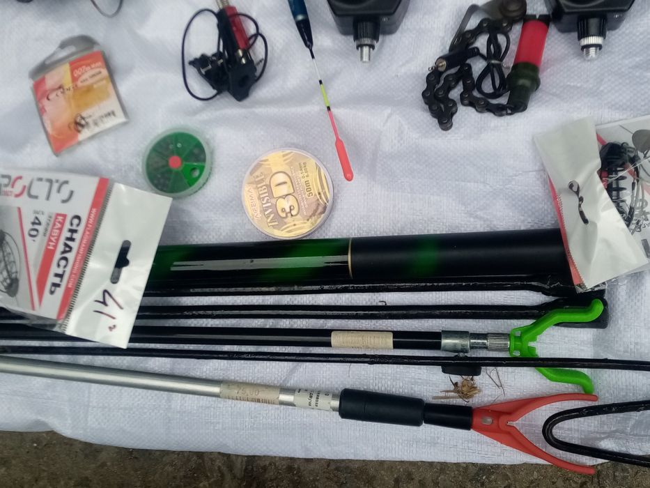 Рибальські снасті.