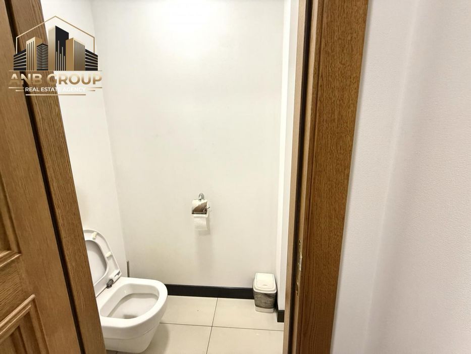 Есть генератор! Аренда офисного здания 750м2, ул.Жилянская, Центр