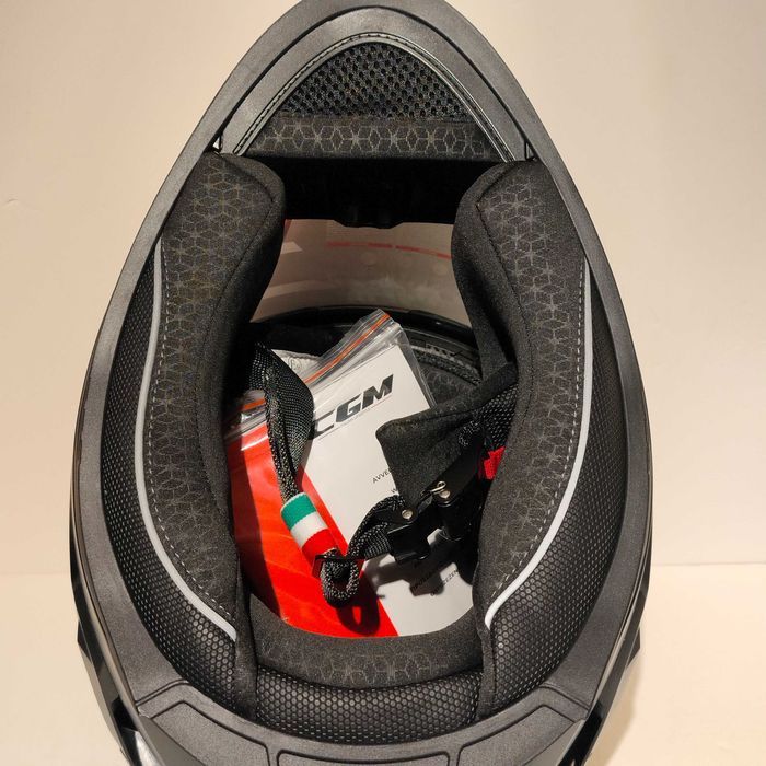 Capacete CGM integral c/película anti-embaciamento mota scooter novo