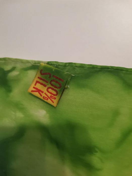 Chusta, apaszka 100 % Silk Atmosphere, odcienie zieleni